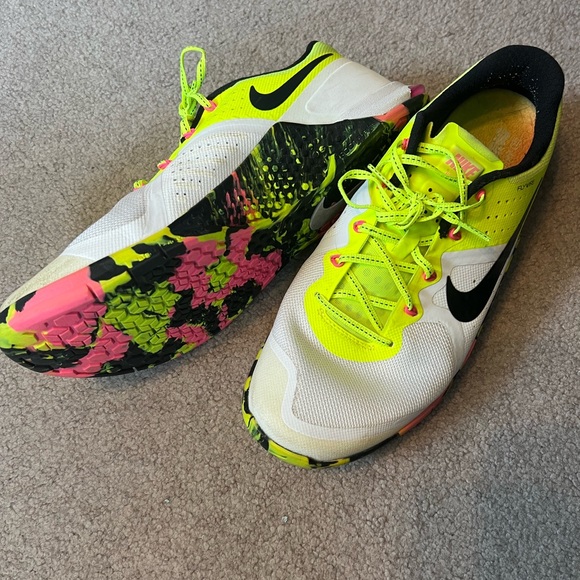 Women’s Nike Metcon 2 Flywire Volt & Pink Blast Training Shoes Size 11 - Picture 2 of 3